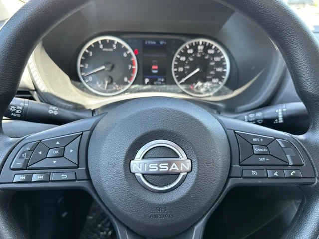 SEMINUEVOS NISSAN Sentra a Estados en autogozo