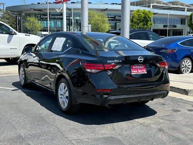 SEMINUEVOS NISSAN Sentra a Estados en autogozo
