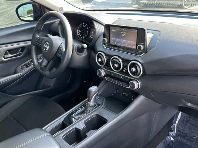 SEMINUEVOS NISSAN Sentra a Estados en autogozo