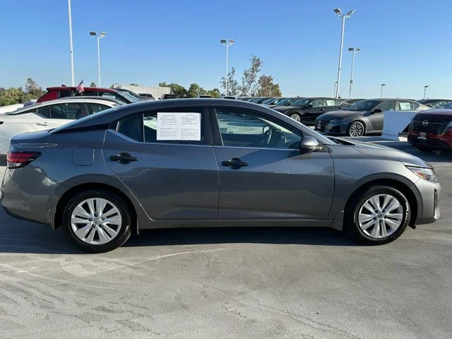 SEMINUEVOS NISSAN Sentra a Estados en autogozo