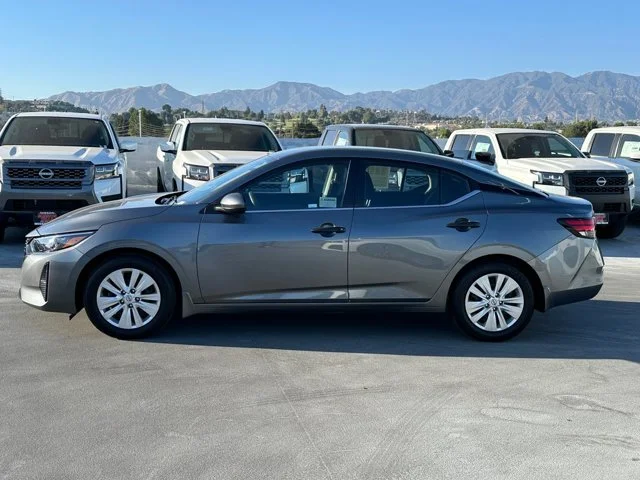 SEMINUEVOS NISSAN Sentra a Estados en autogozo