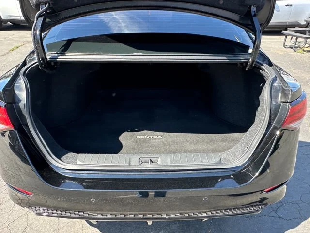 SEMINUEVOS NISSAN Sentra a Estados en autogozo