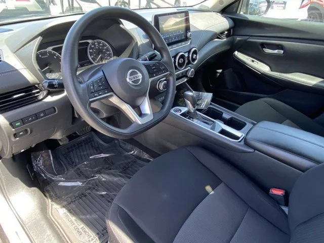 SEMINUEVOS NISSAN Sentra a Estados en autogozo