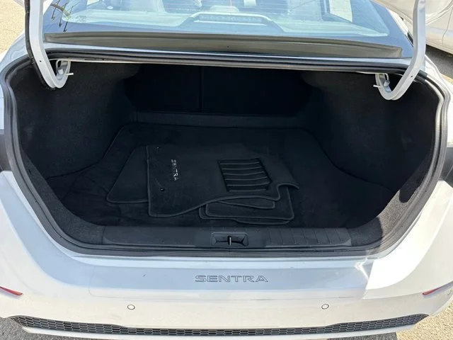 SEMINUEVOS NISSAN Sentra a Estados en autogozo