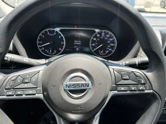 SEMINUEVOS NISSAN Sentra a Estados en autogozo