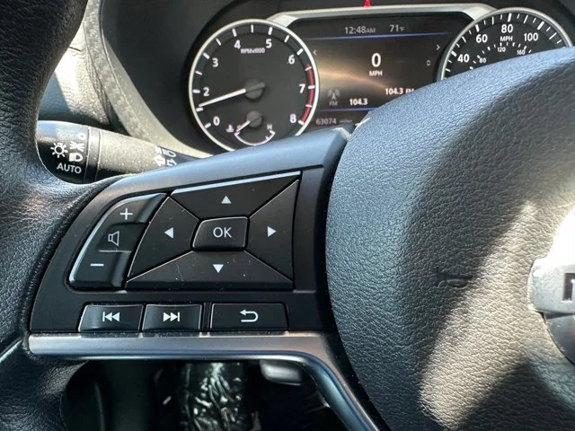 SEMINUEVOS NISSAN Sentra a Estados en autogozo