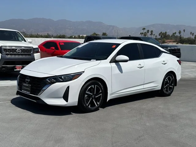 SEMINUEVOS NISSAN Sentra a Estados en autogozo