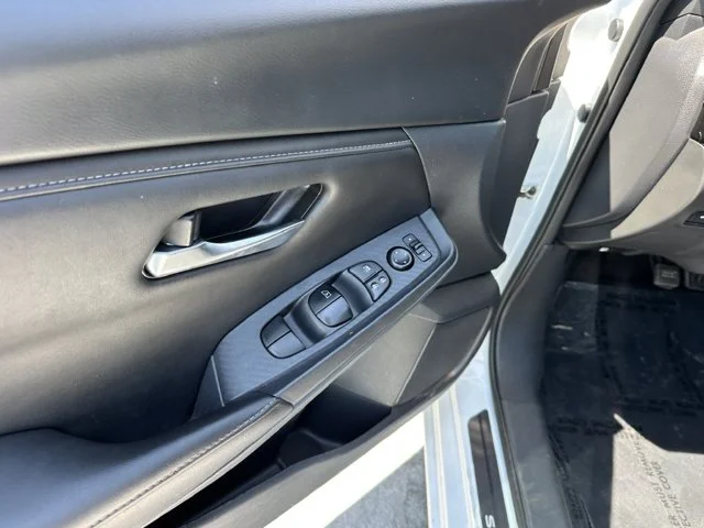 SEMINUEVOS NISSAN Sentra a Estados en autogozo