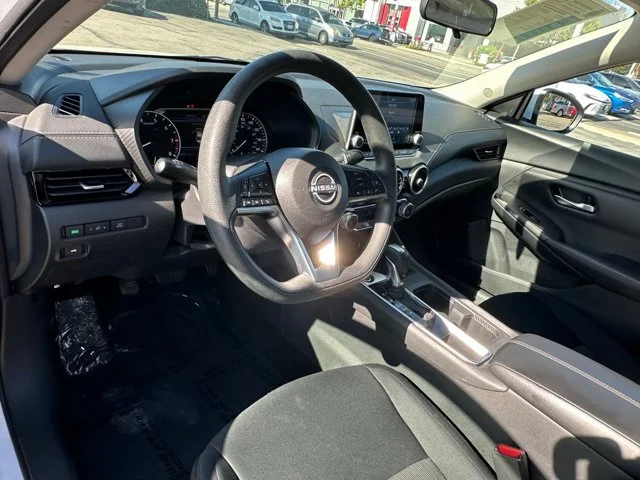 SEMINUEVOS NISSAN Sentra a Estados en autogozo