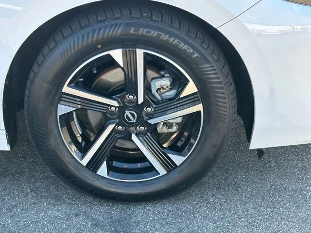 SEMINUEVOS NISSAN Sentra a Estados en autogozo
