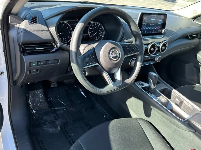 SEMINUEVOS NISSAN Sentra a Estados en autogozo