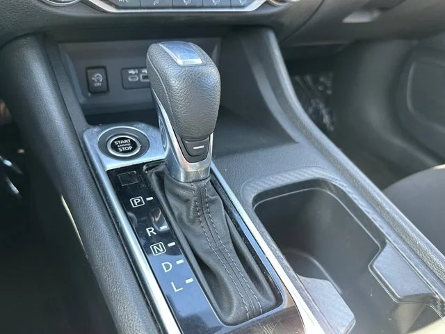 SEMINUEVOS NISSAN Sentra a Estados en autogozo