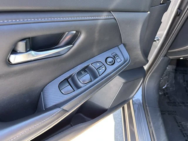 SEMINUEVOS NISSAN Sentra a Estados en autogozo