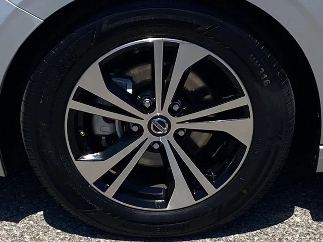 SEMINUEVOS NISSAN Sentra a Estados en autogozo