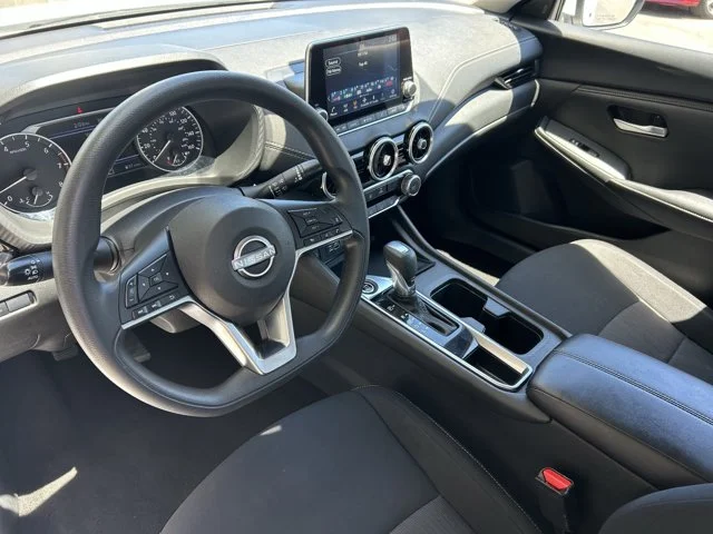 SEMINUEVOS NISSAN Sentra a Estados en autogozo