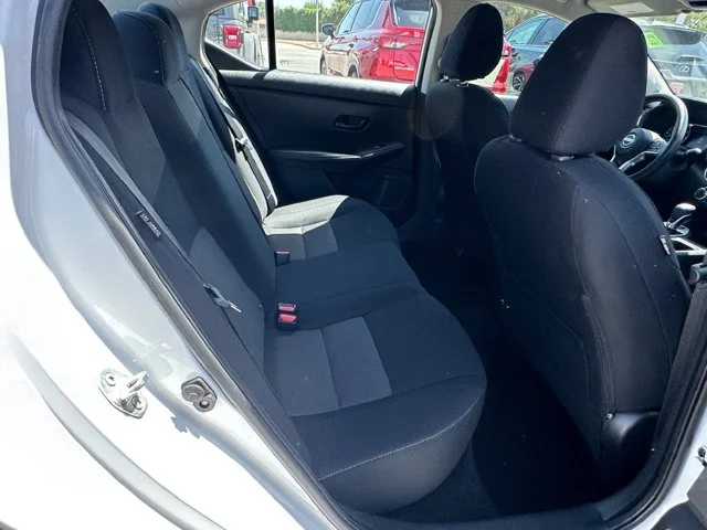 SEMINUEVOS NISSAN Sentra a Estados en autogozo