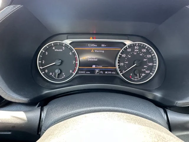 SEMINUEVOS NISSAN Sentra a Estados en autogozo