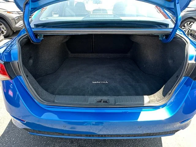 SEMINUEVOS NISSAN Sentra a Estados en autogozo