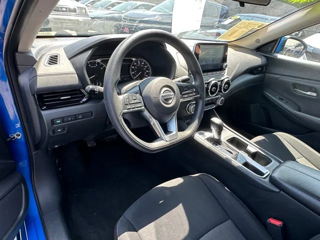 SEMINUEVOS NISSAN Sentra a Estados en autogozo