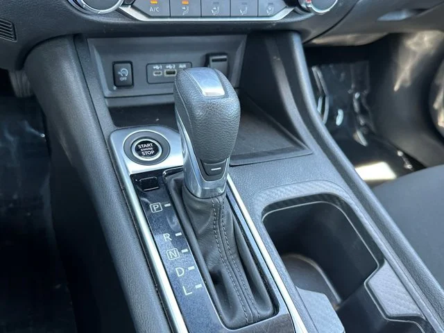 SEMINUEVOS NISSAN Sentra a Estados en autogozo