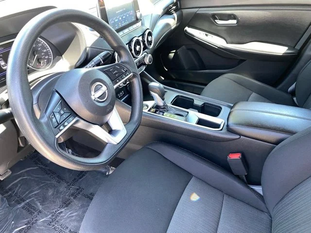 SEMINUEVOS NISSAN Sentra a Estados en autogozo