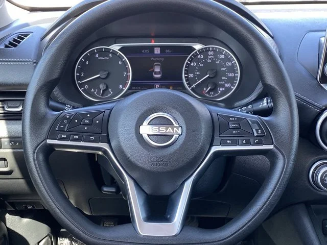 SEMINUEVOS NISSAN Sentra a Estados en autogozo