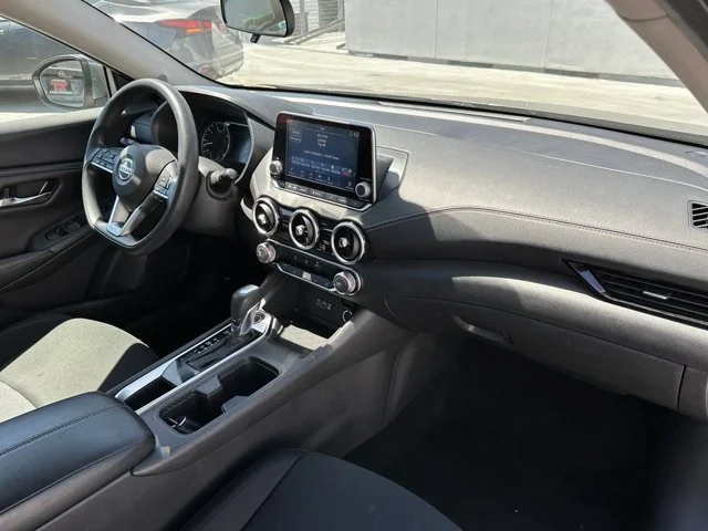 SEMINUEVOS NISSAN Sentra a Estados en autogozo
