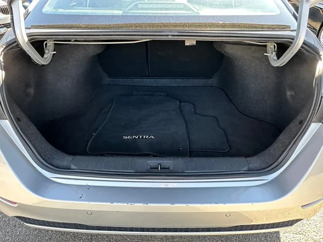 SEMINUEVOS NISSAN Sentra a Estados en autogozo