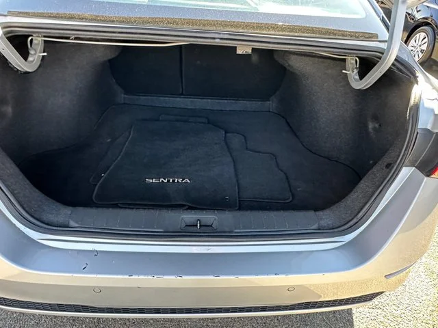 SEMINUEVOS NISSAN Sentra a Estados en autogozo
