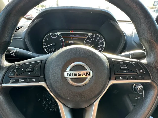 SEMINUEVOS NISSAN Sentra a Estados en autogozo