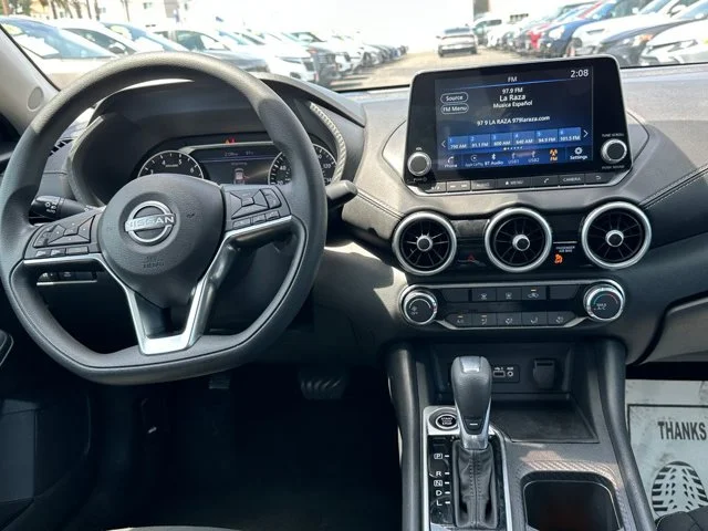 SEMINUEVOS NISSAN Sentra a Estados en autogozo