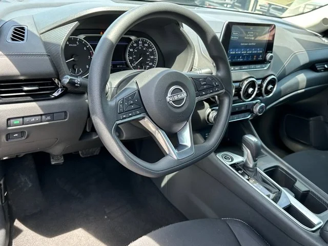 SEMINUEVOS NISSAN Sentra a Estados en autogozo