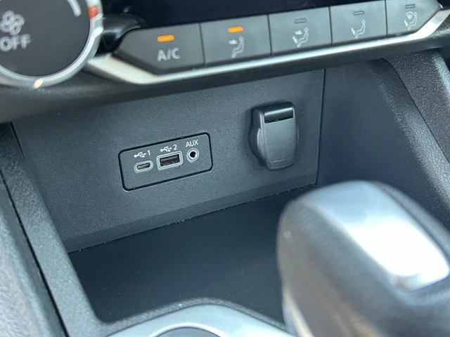 SEMINUEVOS NISSAN Sentra a Estados en autogozo