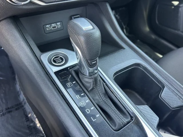 SEMINUEVOS NISSAN Sentra a Estados en autogozo