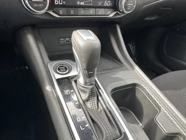 SEMINUEVOS NISSAN Sentra a Estados en autogozo