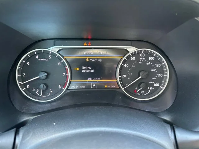 SEMINUEVOS NISSAN Sentra a Estados en autogozo