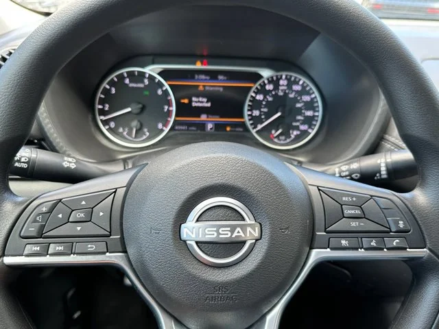 SEMINUEVOS NISSAN Sentra a Estados en autogozo