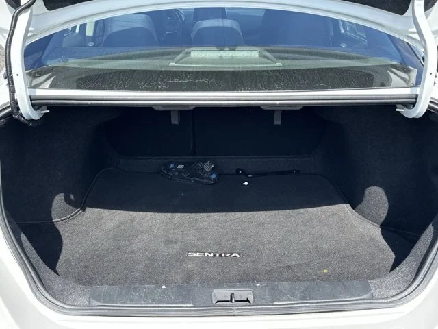 SEMINUEVOS NISSAN Sentra a Estados en autogozo