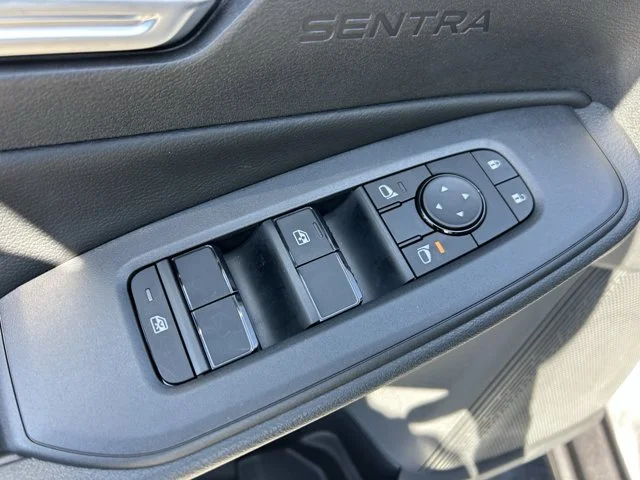 SEMINUEVOS NISSAN Sentra a Estados en autogozo