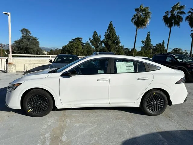SEMINUEVOS NISSAN Sentra a Estados en autogozo