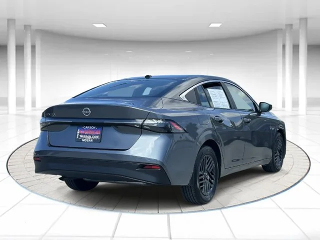 SEMINUEVOS NISSAN Sentra a Estados en autogozo