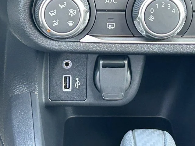 SEMINUEVOS NISSAN Versa a Estados en autogozo