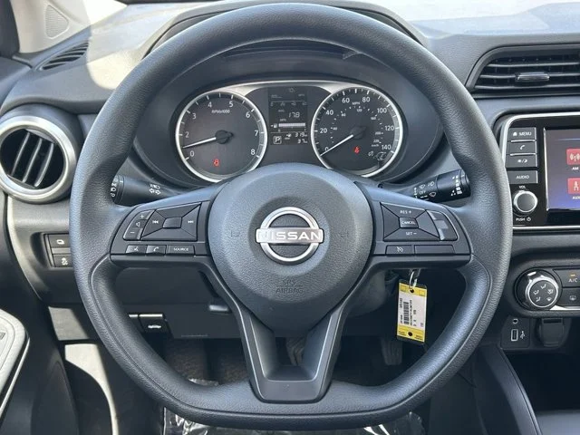 SEMINUEVOS NISSAN Versa a Estados en autogozo