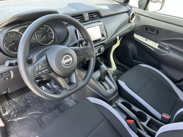 SEMINUEVOS NISSAN Versa a Estados en autogozo