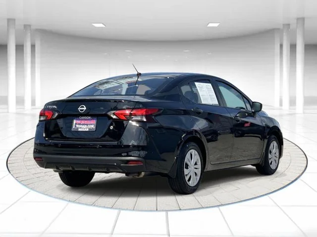SEMINUEVOS NISSAN Versa a Estados en autogozo