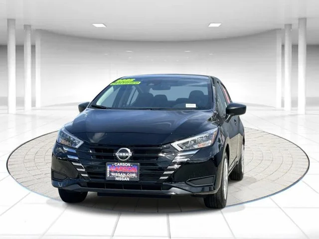 SEMINUEVOS NISSAN Versa a Estados en autogozo