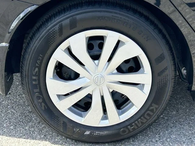 SEMINUEVOS NISSAN Versa a Estados en autogozo