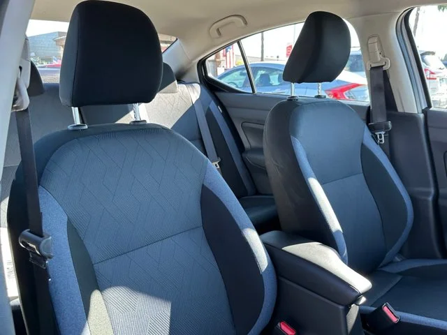 SEMINUEVOS NISSAN Versa a Estados en autogozo