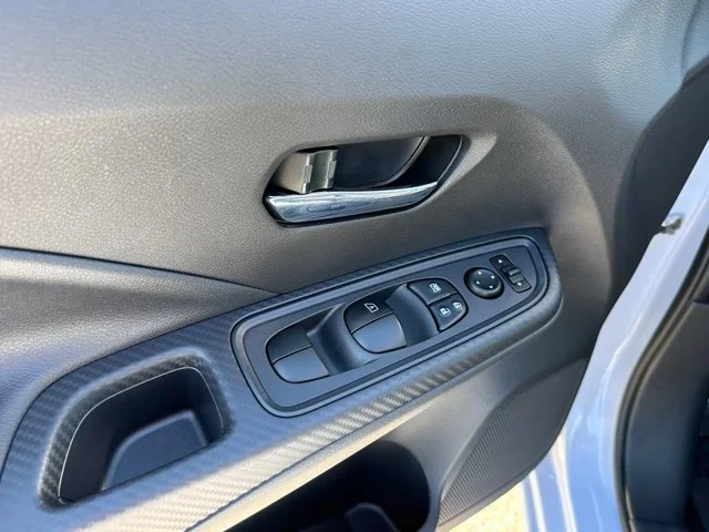 SEMINUEVOS NISSAN Versa a Estados en autogozo