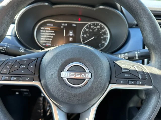 SEMINUEVOS NISSAN Versa a Estados en autogozo